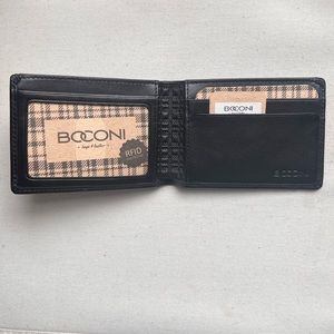 NEW Boconi Slimster wallet. Collins Calf- Black with cool blue.